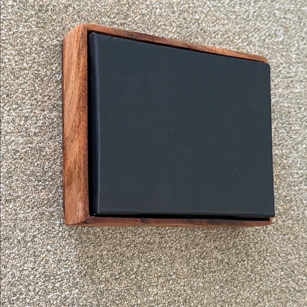 AMERICAN BISON GENUINE LEATHER BROWN MEN'S WALLET Tin Box NEW